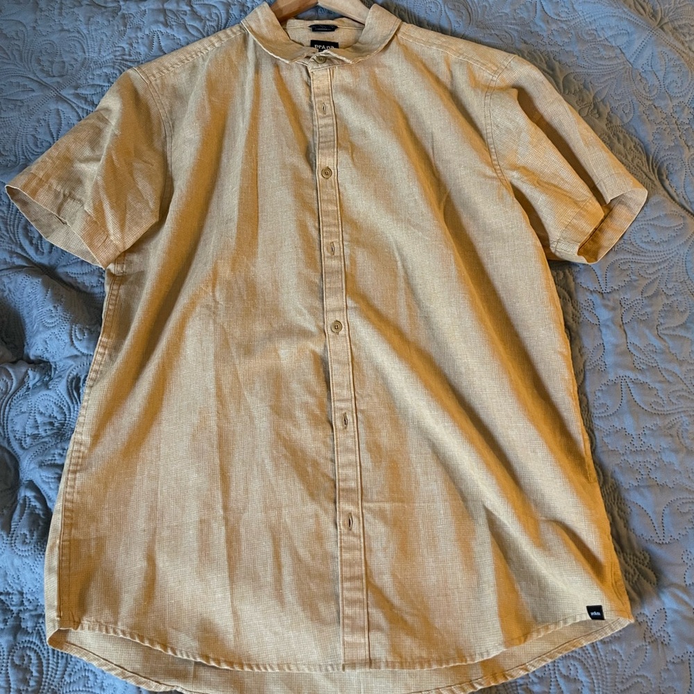 Size Large Mens Yellow Button Down PrAna Shirt
